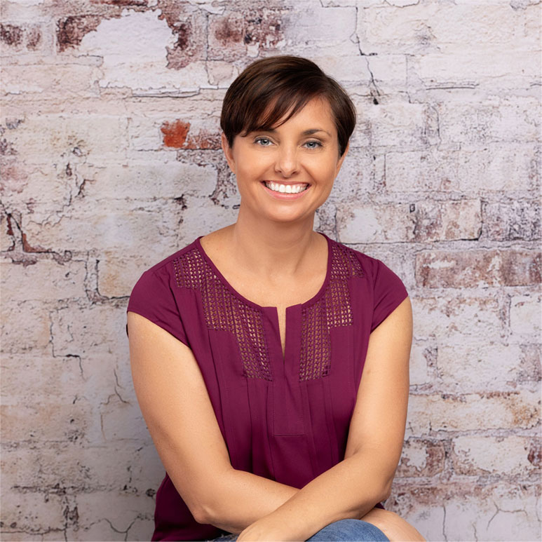 Shanna Squires founder of Bookkeeping for Contractors Group B4CG specializing in accounting systems for construction businesses